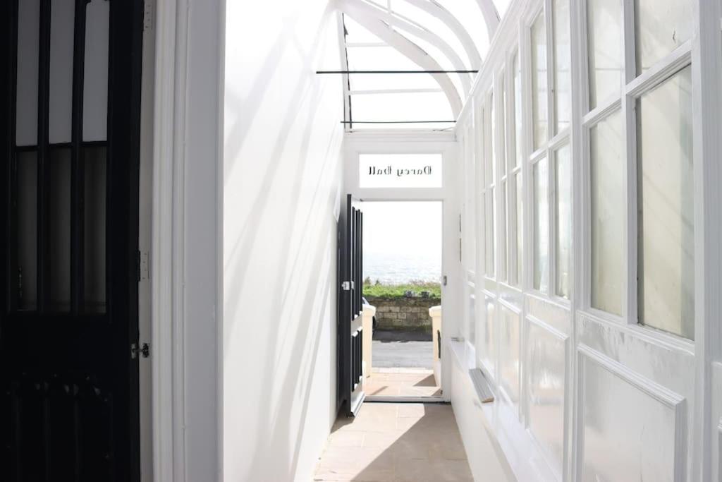 Vive Sea View Getaway Appartamento Hastings Esterno foto