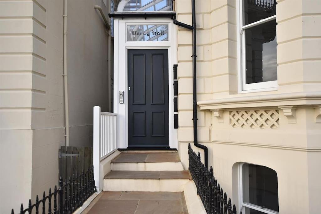 Vive Sea View Getaway Appartamento Hastings Esterno foto